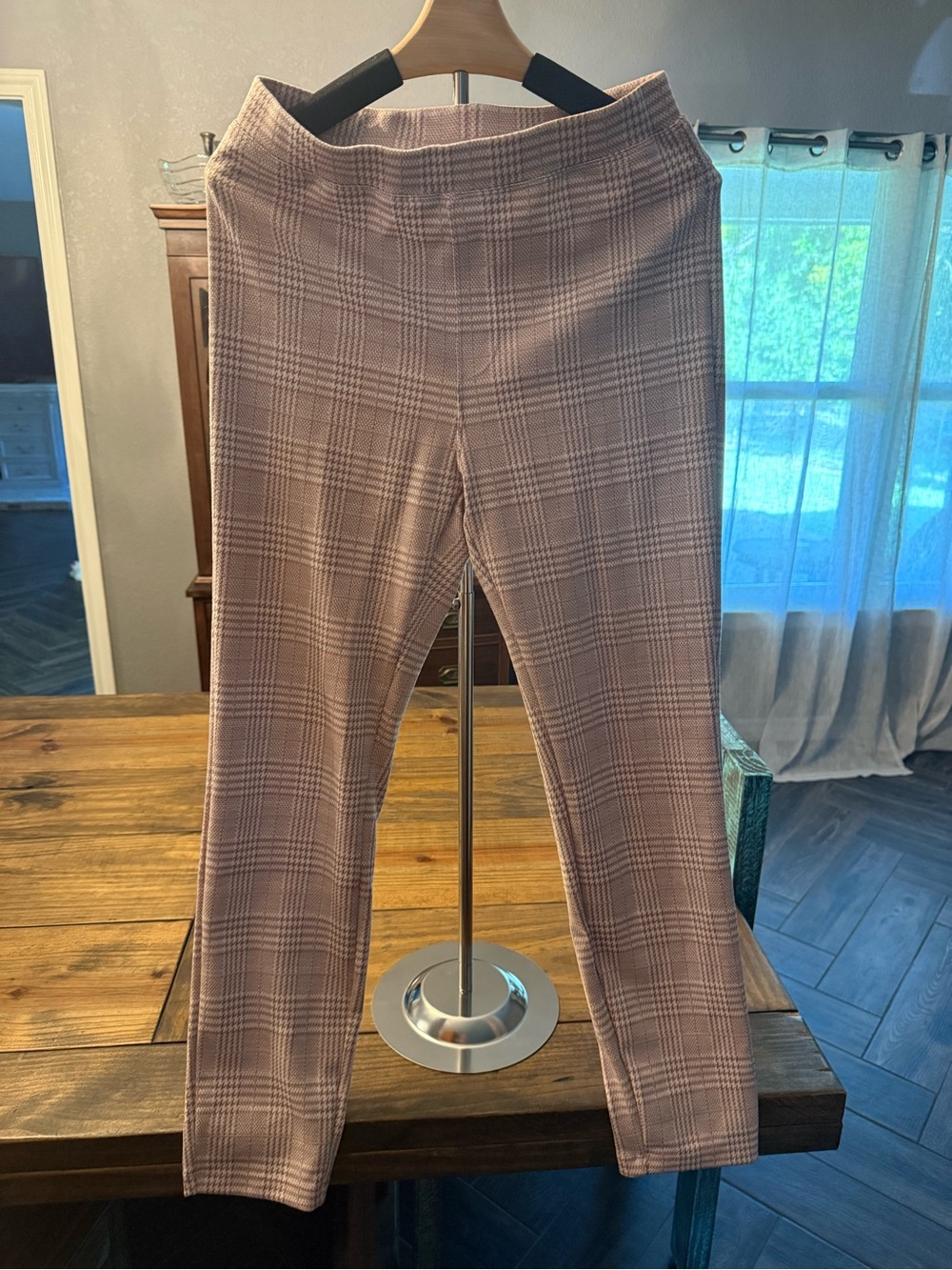 HALARA Dusty Pink Knit Top with Subtle Cream Tag